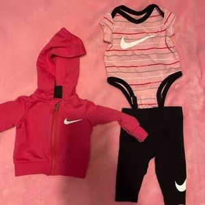 Nike 3 Piece Set Baby Girl